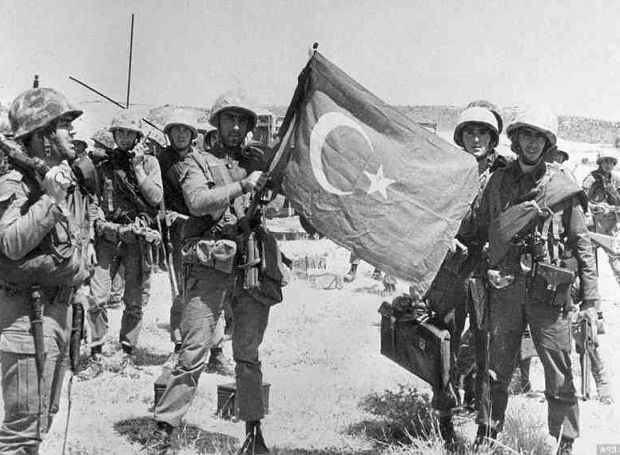 Η Τουρκική Εισβολή στην Κύπρο - Αφιέρωμα - Σαν Σήμερα .gr