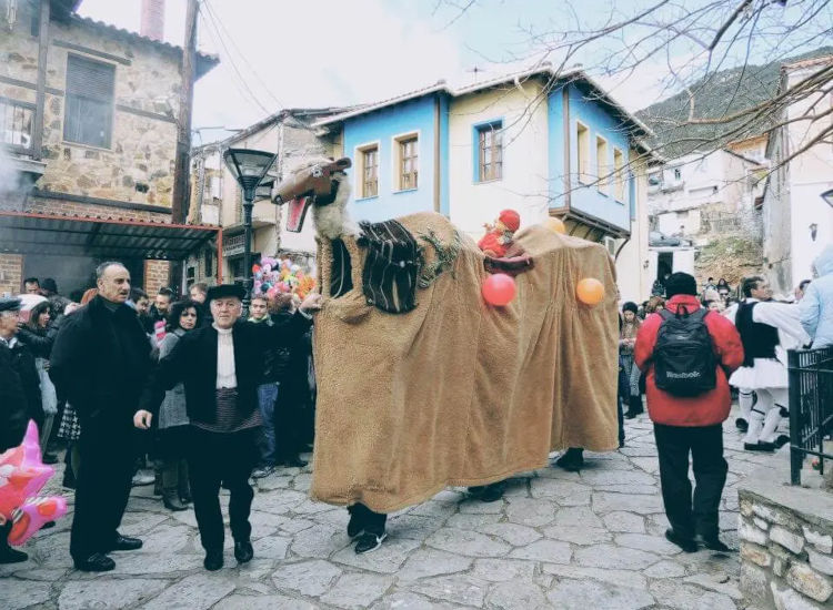 Το έθιμο της Καμήλας στη Γαλάτιστα Χαλκιδικής