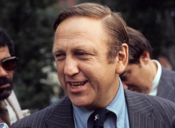 Τζον Μπραδήμας (1927 – 2016)